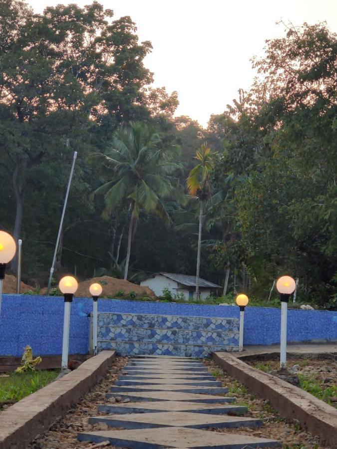 Dandeli Goldfinch Resort Exteriör bild