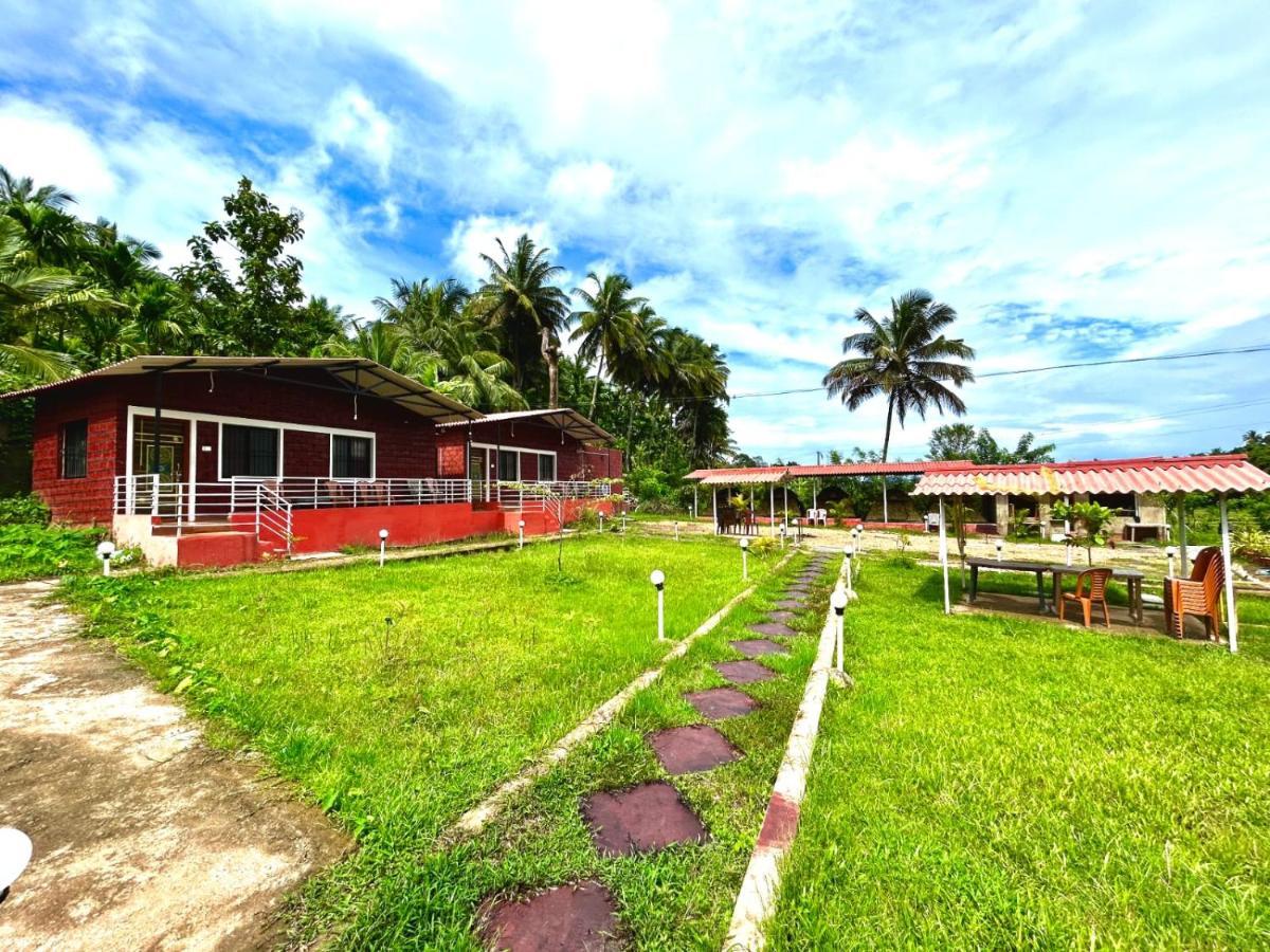 Dandeli Goldfinch Resort Exteriör bild