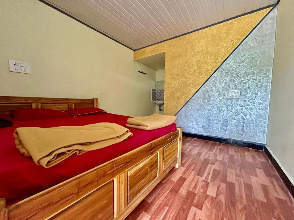 Dandeli Goldfinch Resort Exteriör bild
