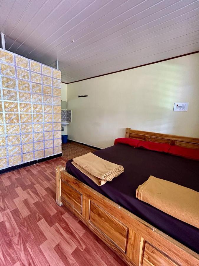 Dandeli Goldfinch Resort Exteriör bild
